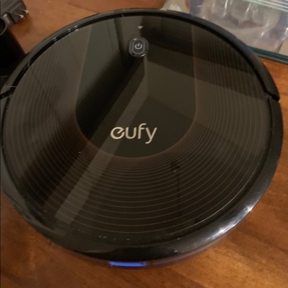 Eufy RoboVac 30C. Model: T2118. Color: Black - Picture 7 of 11